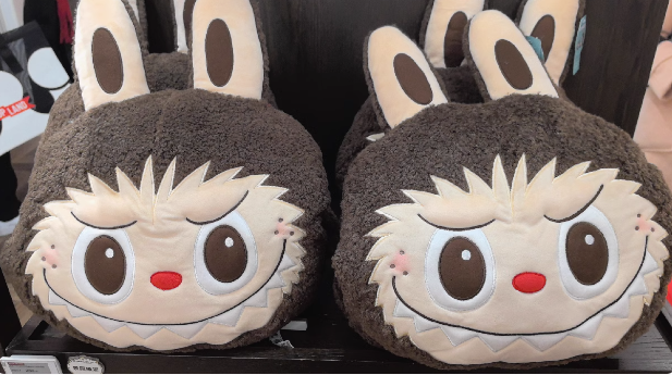 popland labubumokoko 3-in-1 plush pillow (Hand warmer pillow blankets)