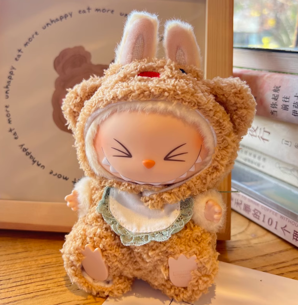 17 cm  Labubu Macaron 1 sits on 2 generations  Doll clothes