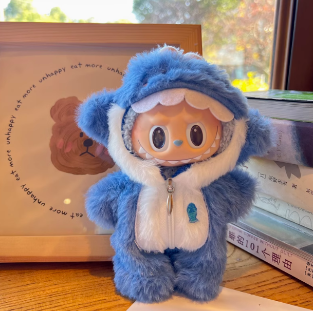 17 cm  Labubu Macaron 1 sits on 2 generations  Doll clothes