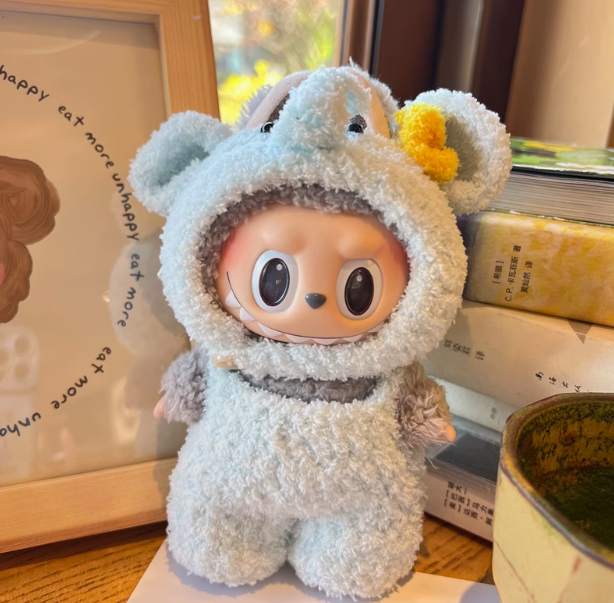 17 cm  Labubu Macaron 1 sits on 2 generations  Doll clothes